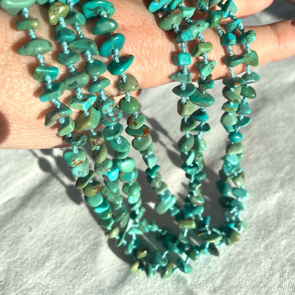 Simply Southwest Turquoise Chip Necklace